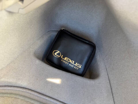 2004 Lexus SC 430