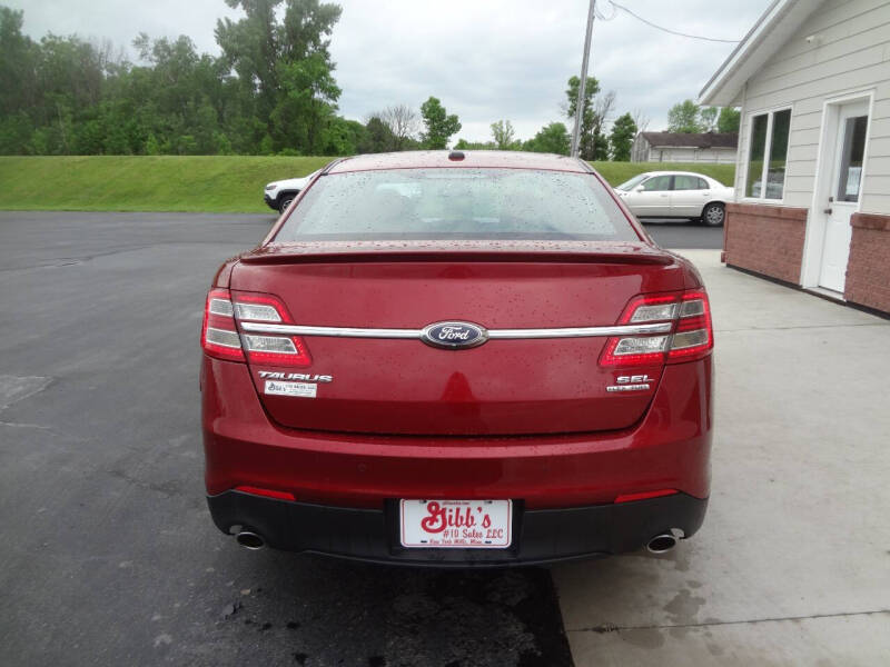 2017 Ford Taurus SEL