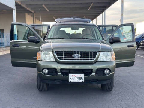 2004 Ford Explorer XLT