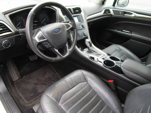 2013 Ford Fusion SE