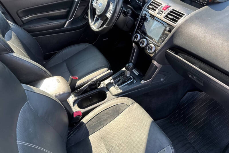 2017 Subaru Forester 2.5i Touring