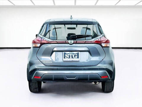 2021 Nissan Kicks S