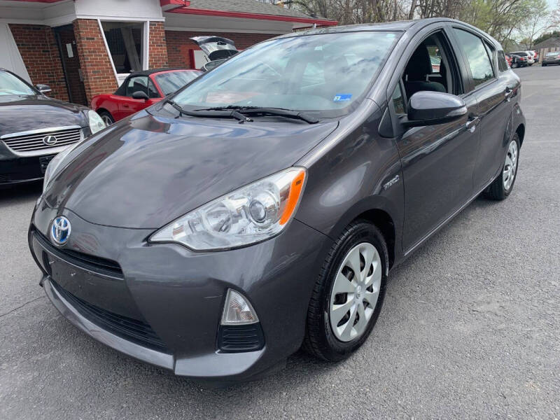 2012 Toyota Prius c Two