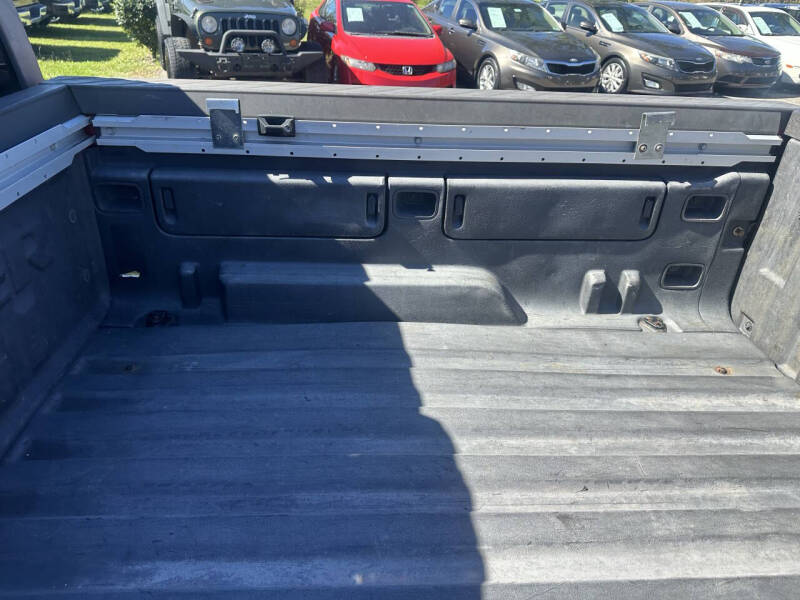 2009 HUMMER H3T Luxury