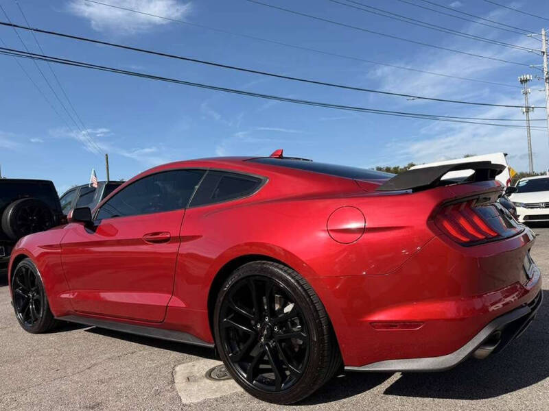 2022 Ford Mustang EcoBoost