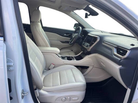 2022 GMC Acadia Denali