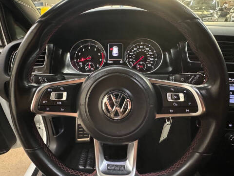 2015 Volkswagen Golf GTI S