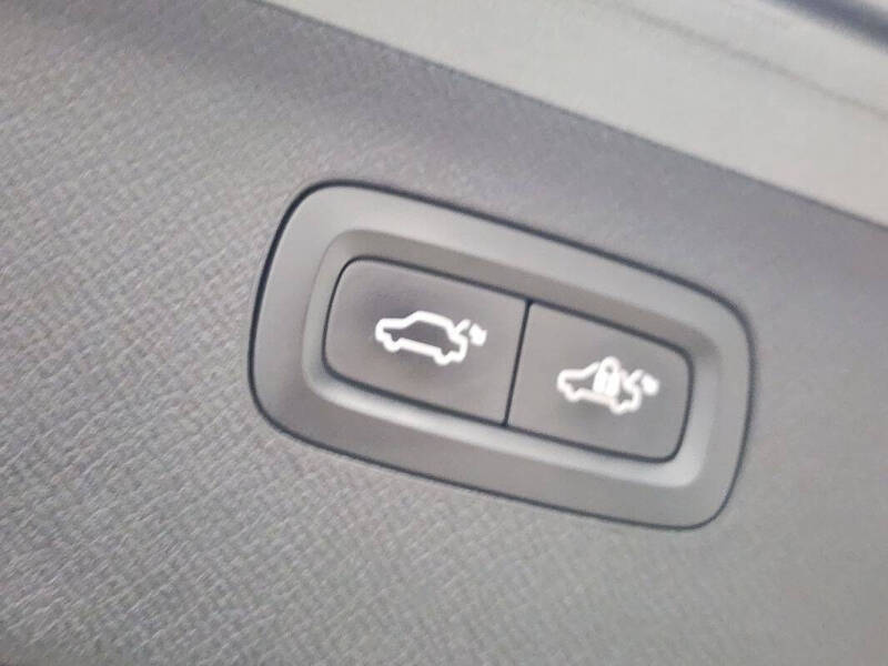 2017 Volvo XC90 T6 Inscription