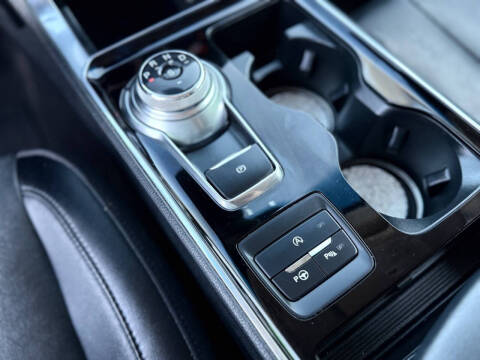 2020 Ford Edge Titanium