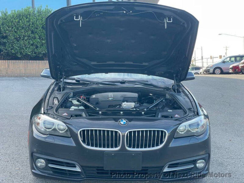 2015 BMW 5 Series 528i