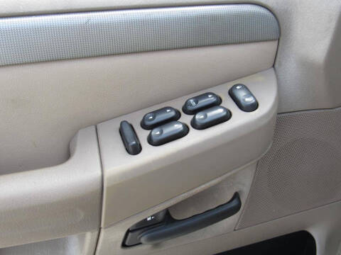 2004 Ford Explorer XLT