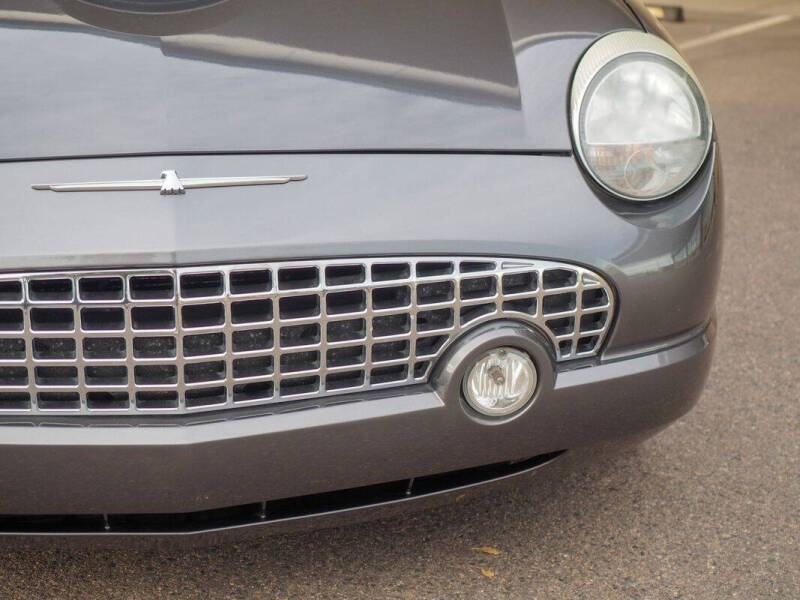 2003 Ford Thunderbird