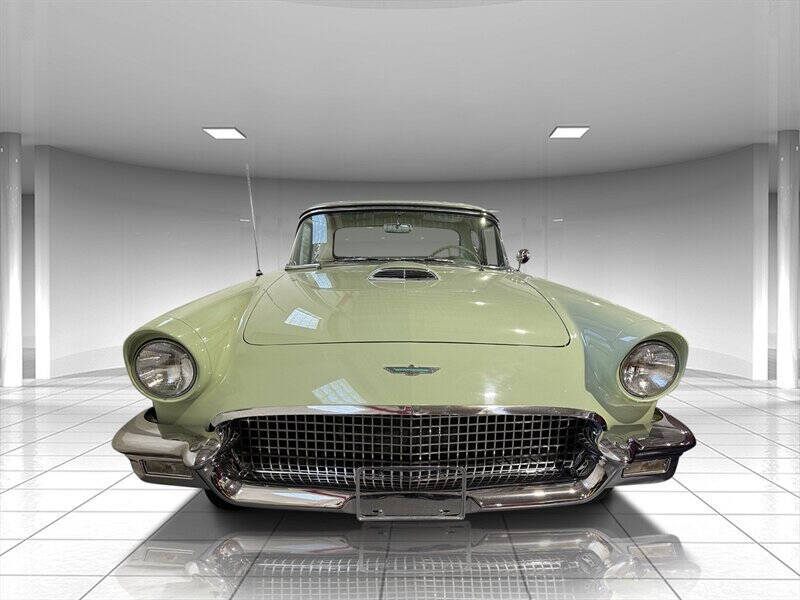 1957 Ford Thunderbird 2