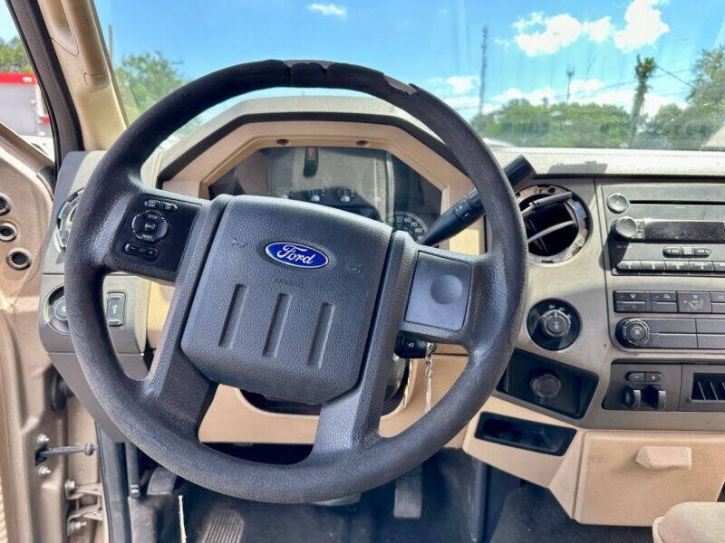 2012 Ford F-250 Super Duty  - $20,995