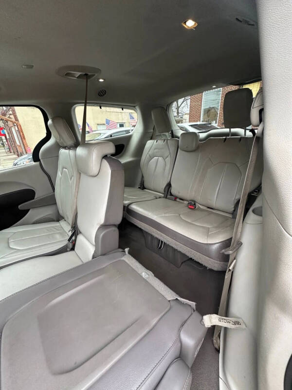 2017 Chrysler Pacifica