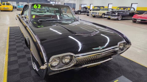 1962 Ford Thunderbird