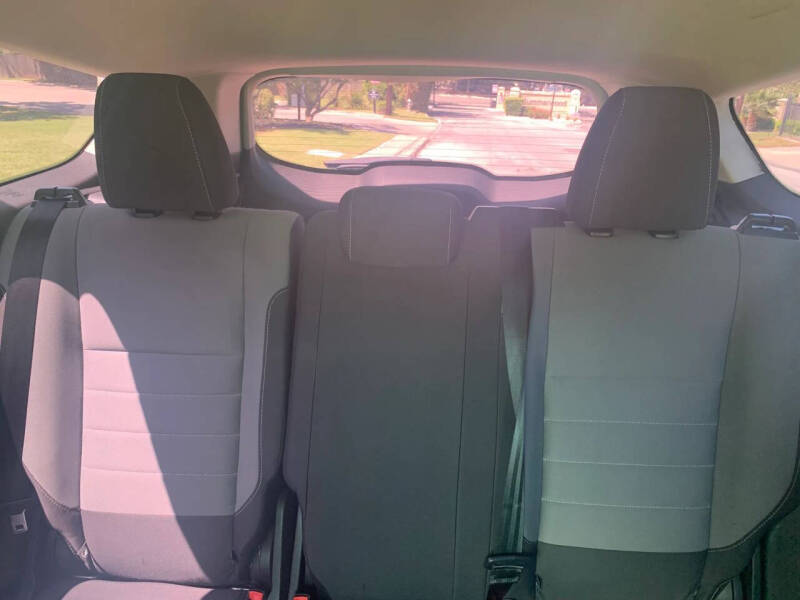 2019 Ford Escape S