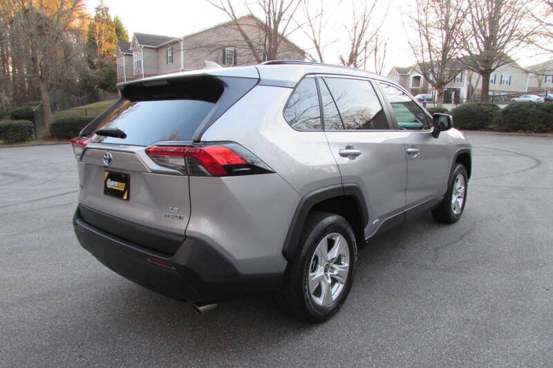 2021 Toyota RAV4 Hybrid LE