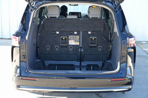 2022 Toyota Sienna Limited 7-Passenger