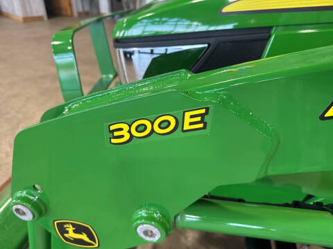 2022 John Deere 3032E