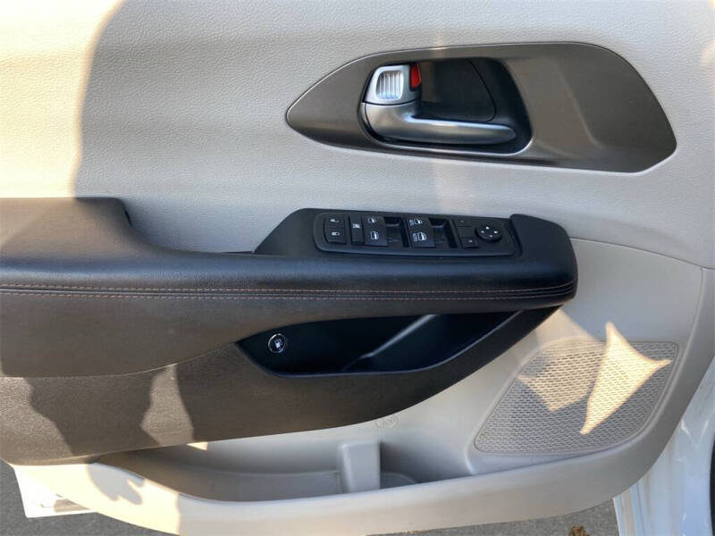 2020 Chrysler Pacifica Hybrid Touring