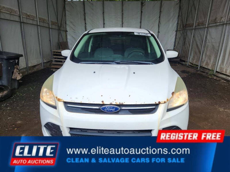 2015 Ford Escape SE