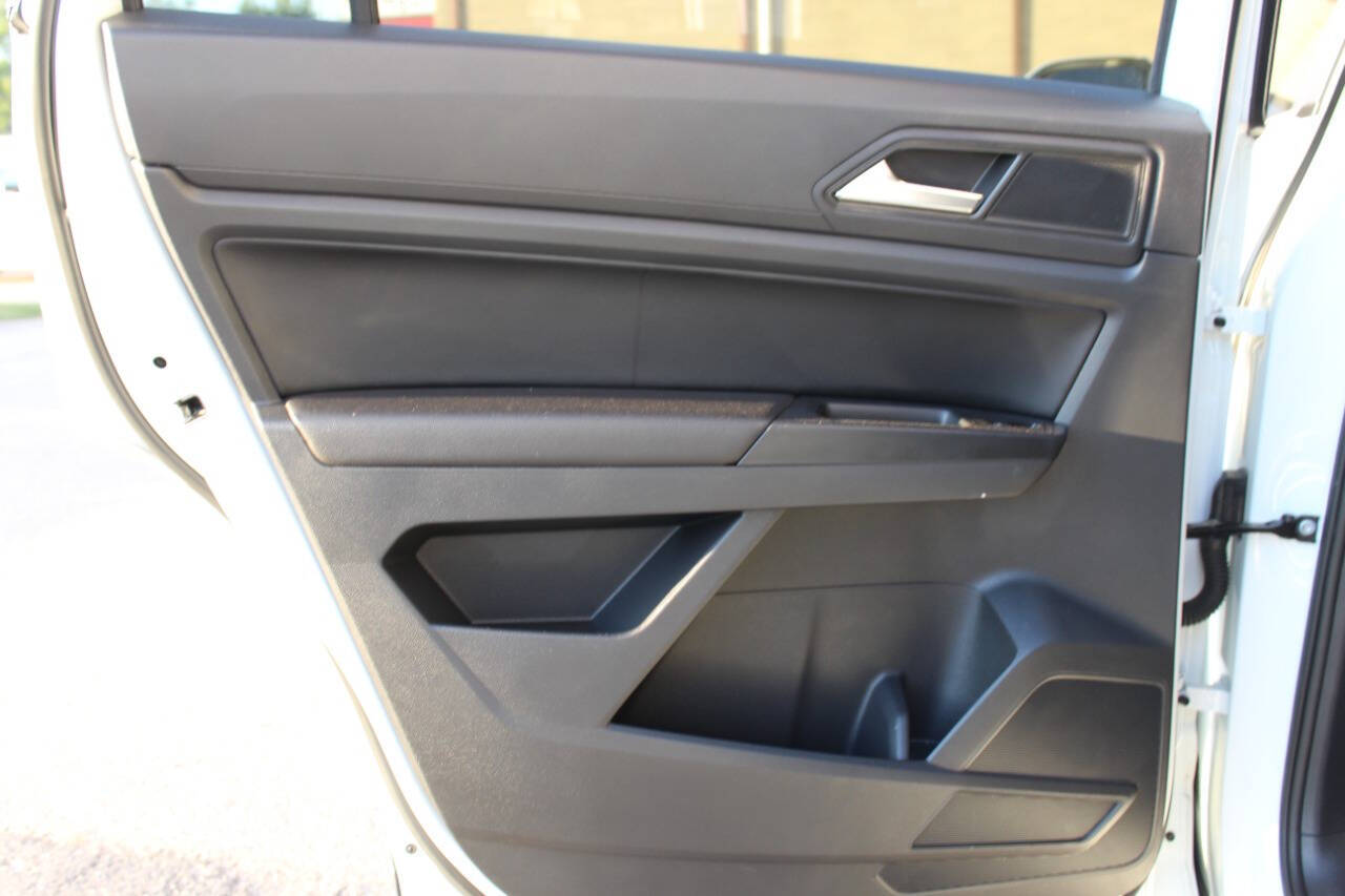 VolkswagenAtlas Cross Sport12