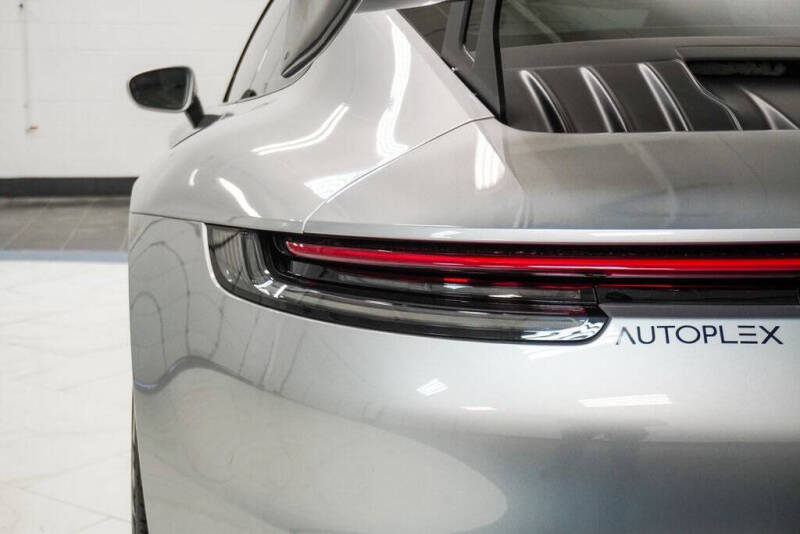 2024 Porsche 911 Carrera