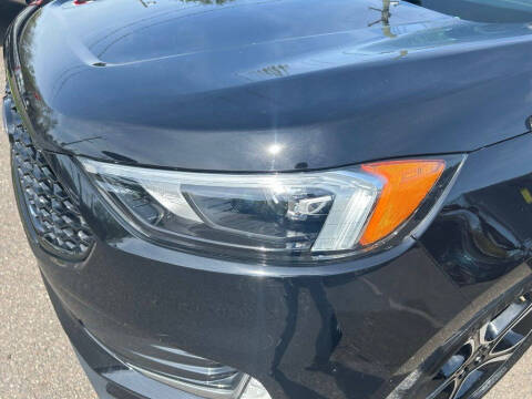 2022 Ford Edge ST