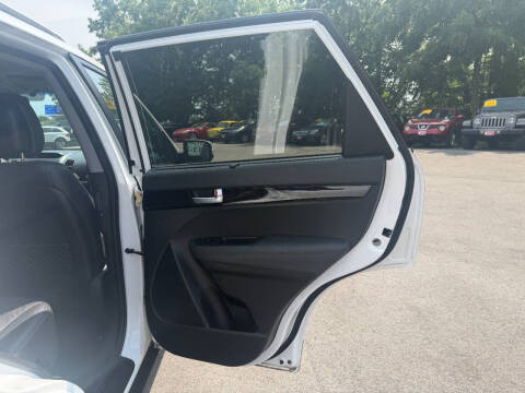 2014 Kia Sorento LX
