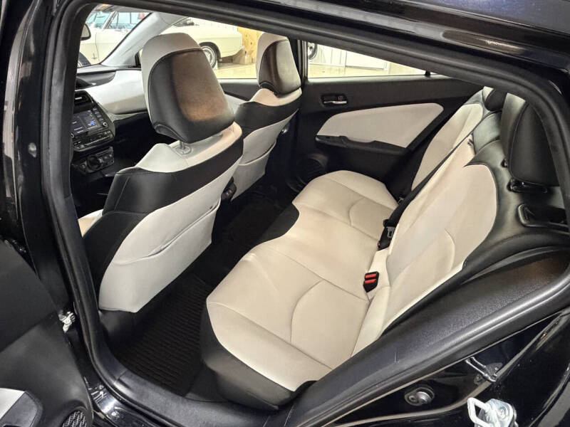 2022 Toyota Prius XLE