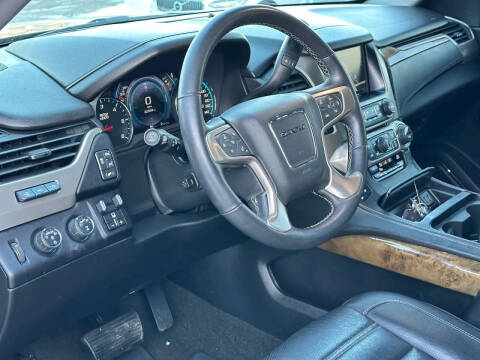 2017 GMC Yukon Denali