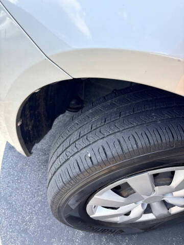 2006 Toyota Sienna LE 8 Passenger