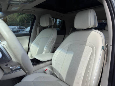 2024 Genesis GV60 Advanced