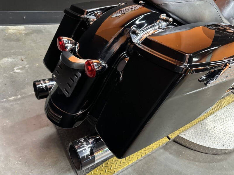 2010 Harley-Davidson FLHX - Street Glide