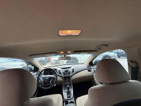 2014 Hyundai Elantra SE