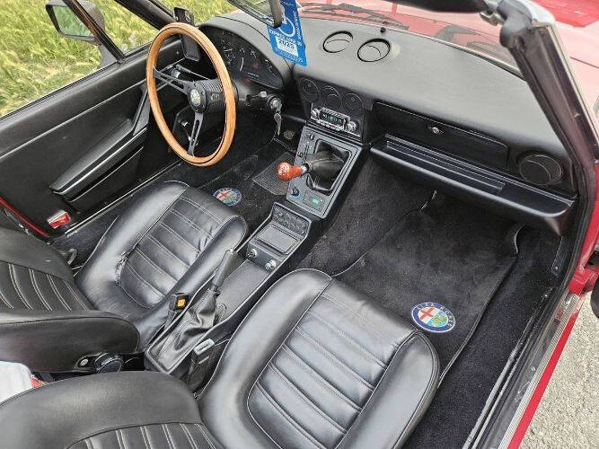 1986 Alfa Romeo Spider Veloce