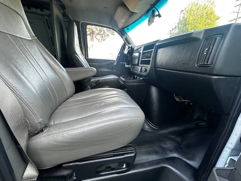 2019 Chevrolet Express 2500