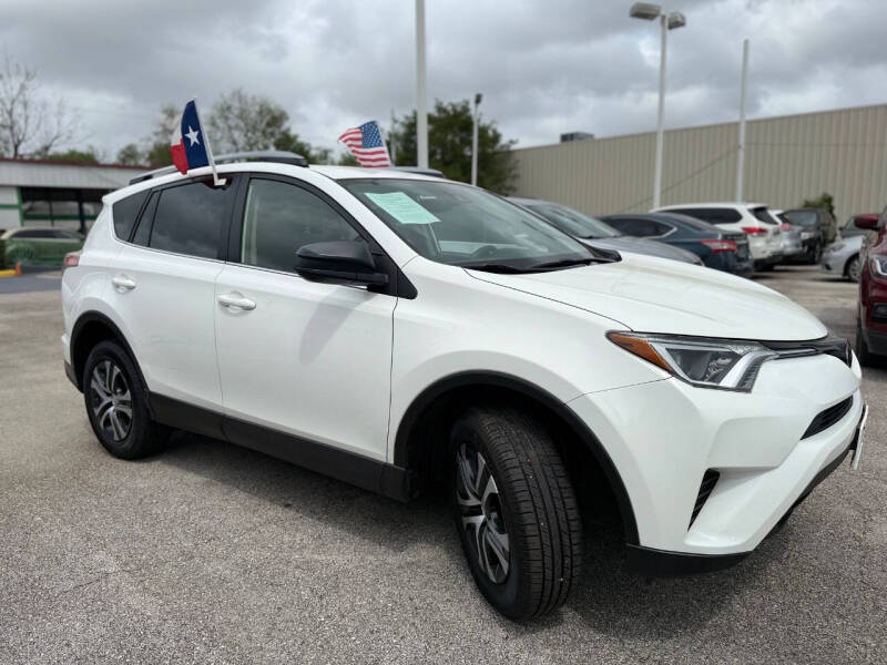 2017 Toyota RAV4 LE