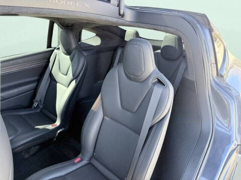 2023 Tesla Model X Standard Range