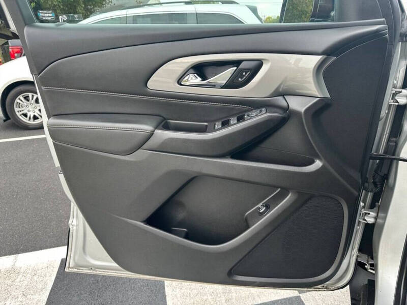 2020 Chevrolet Traverse LT Cloth