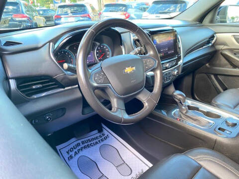 2022 Chevrolet Traverse LT Leather