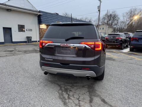 2017 GMC Acadia SLE-2