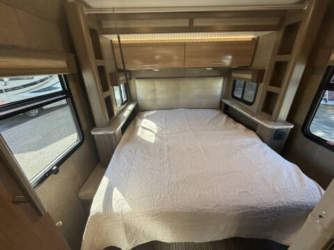 2016 Thor Motor Coach COMPASS