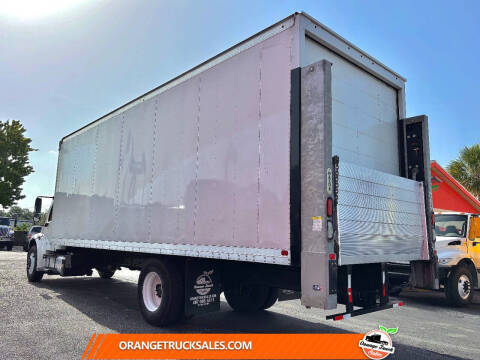 2022 Freightliner M2 106