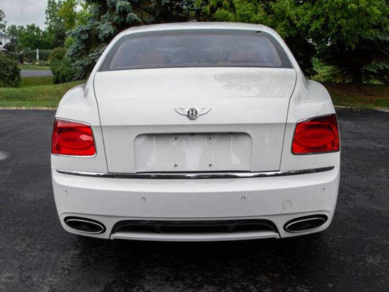 2018 Bentley Flying Spur Base's photo