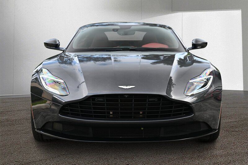 2020 Aston Martin DB11 8