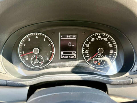 2014 Volkswagen Passat 2.5L SE PZEV