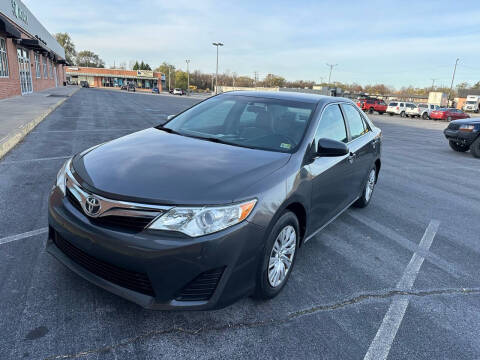 2014 Toyota Camry for sale at PREMIER AUTO SALES in Martinsburg WV