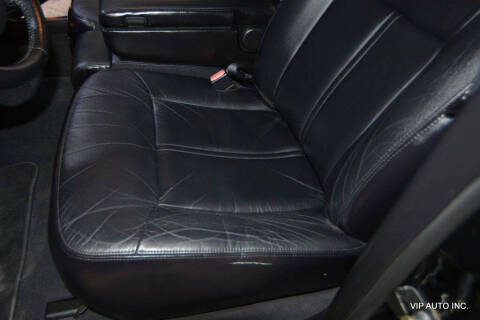 2005 Lincoln Town Car Signature Limited